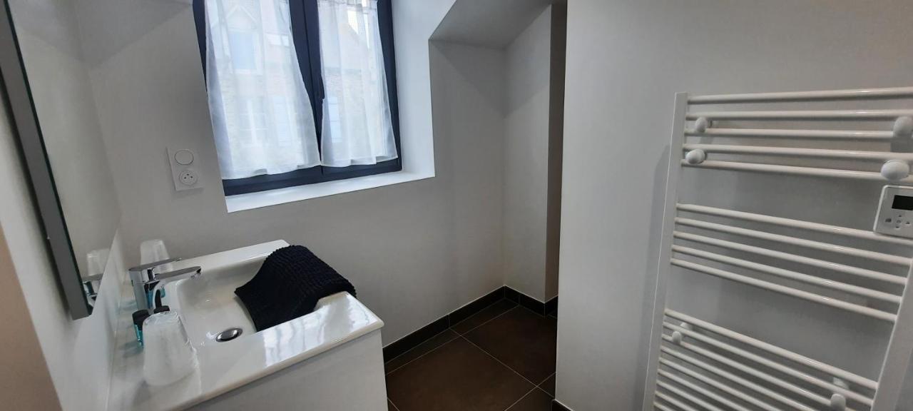 Les Appartements De La B Saint-Benoît-des-Ondes Exteriér fotografie