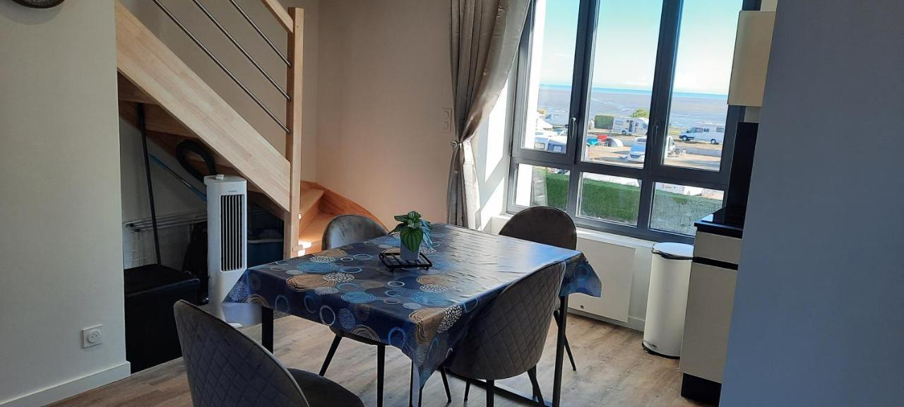 Les Appartements De La B Saint-Benoît-des-Ondes Exteriér fotografie