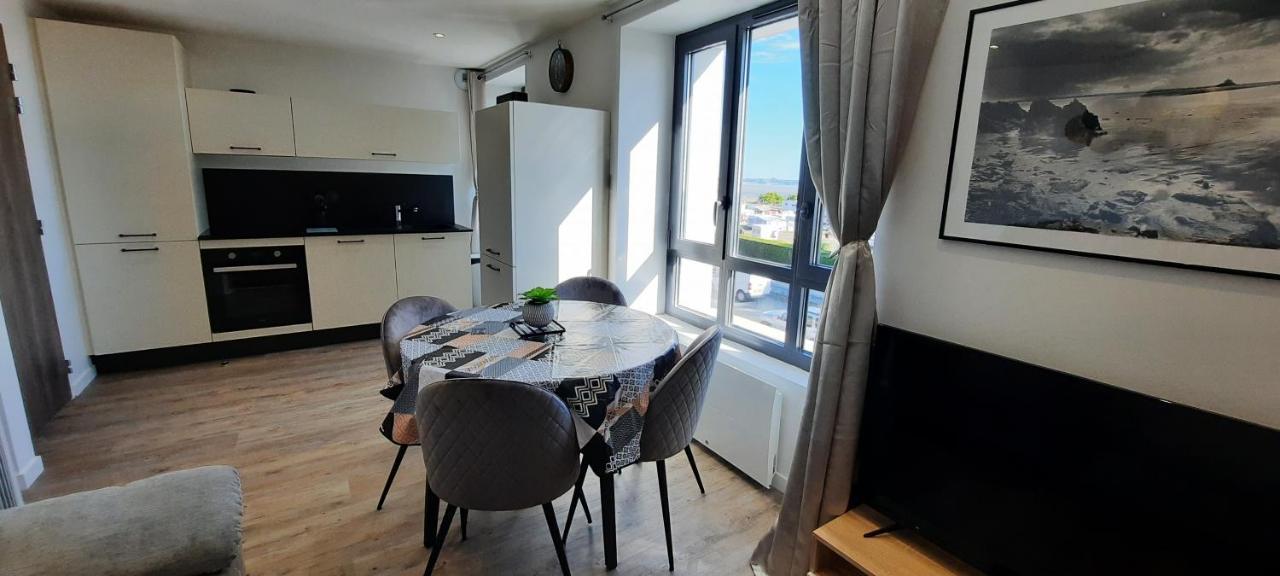 Les Appartements De La B Saint-Benoît-des-Ondes Exteriér fotografie